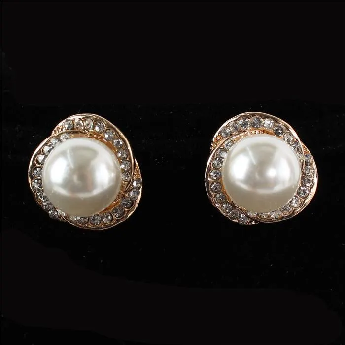Pearl Earring