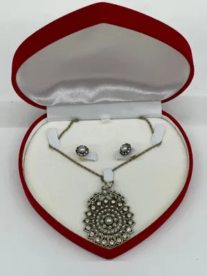 Pearl   Pavé Set