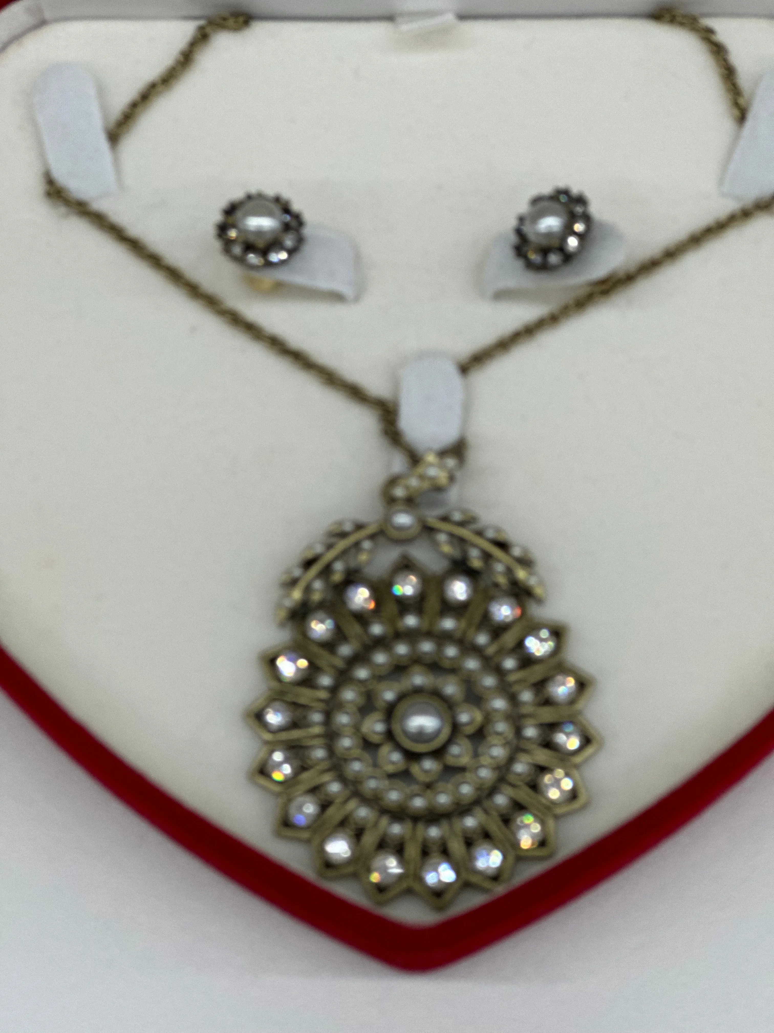 Pearl   Pavé Set