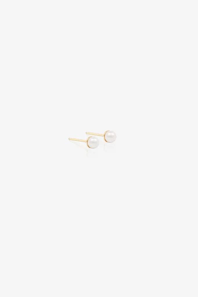 Pearl Stud Earring