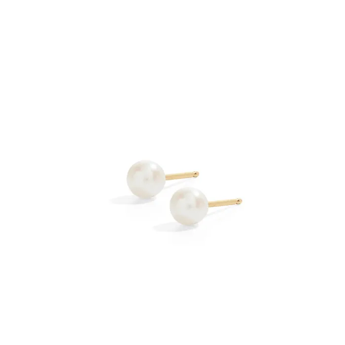 pearl studs