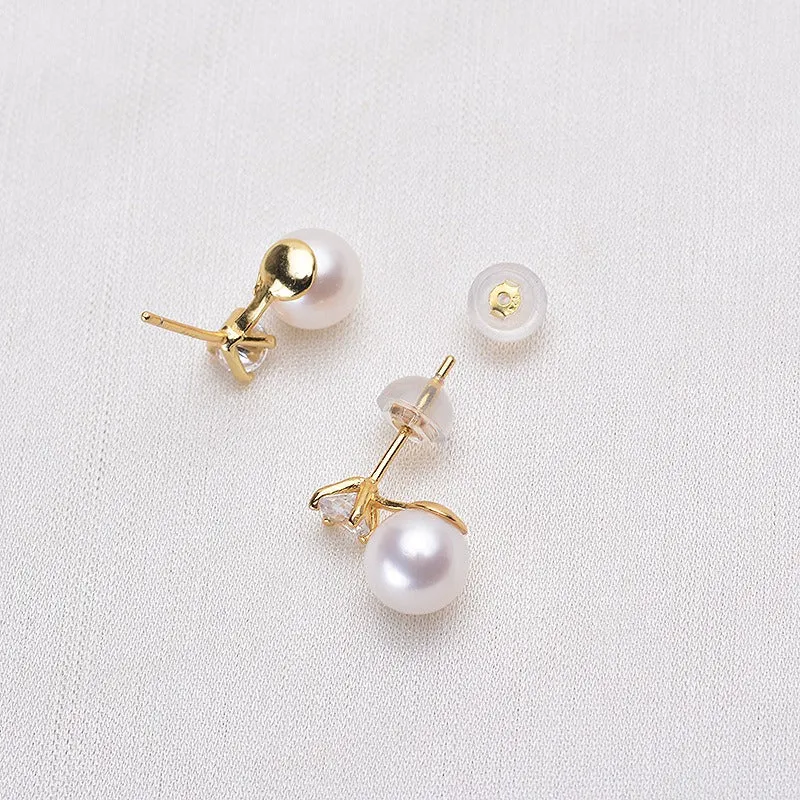 Perfect Round Freshwater Pearl Stud Earring