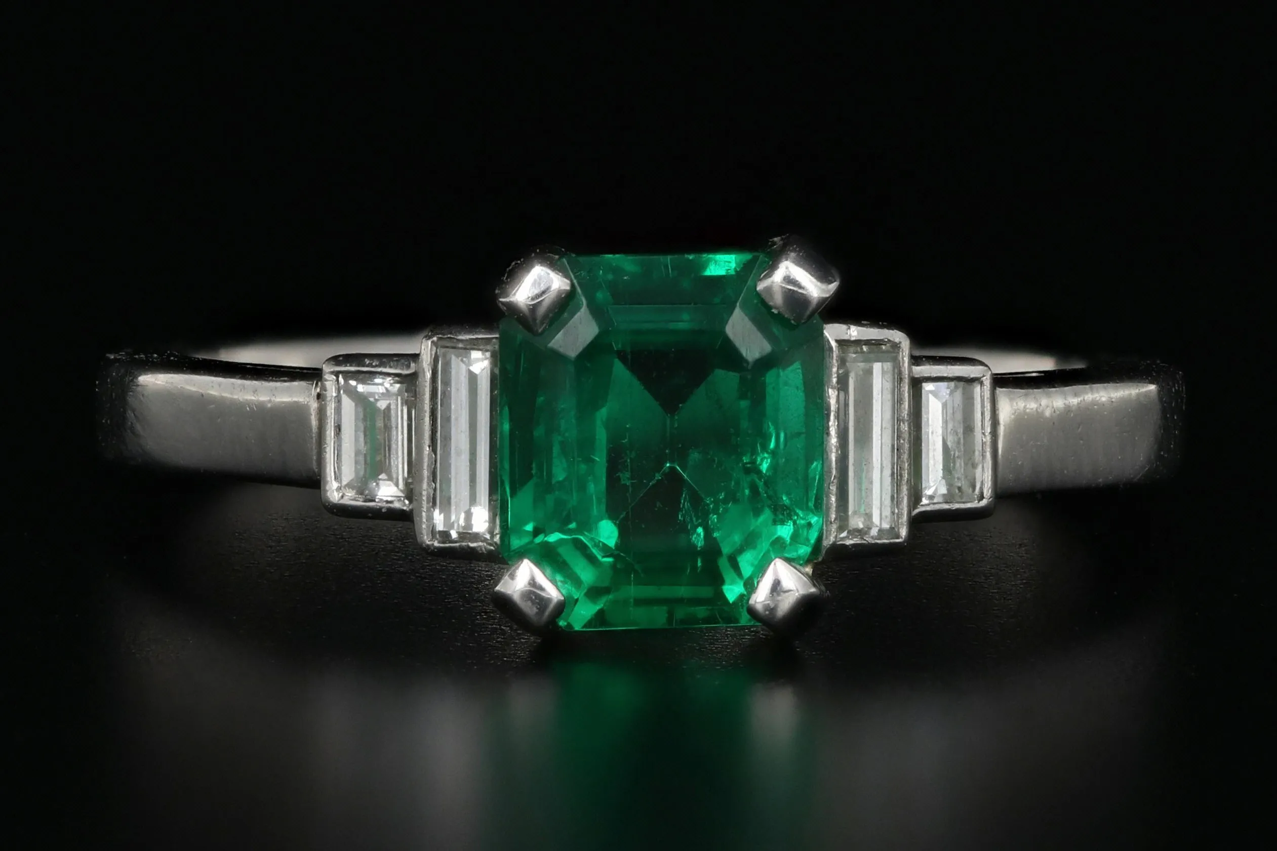 Platinum 1.28 Carat Colombian Emerald GIA Certified