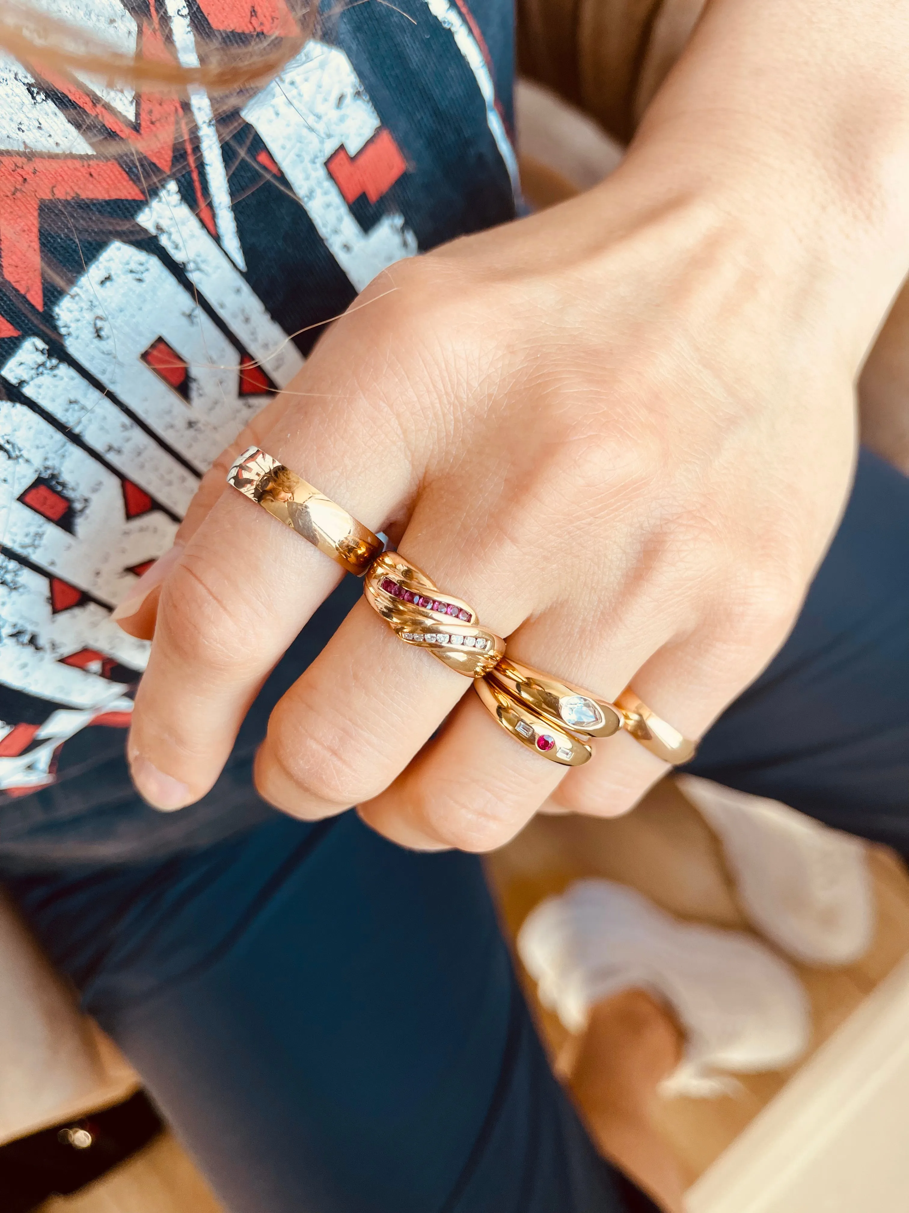ROME STACKING RING -RUBY