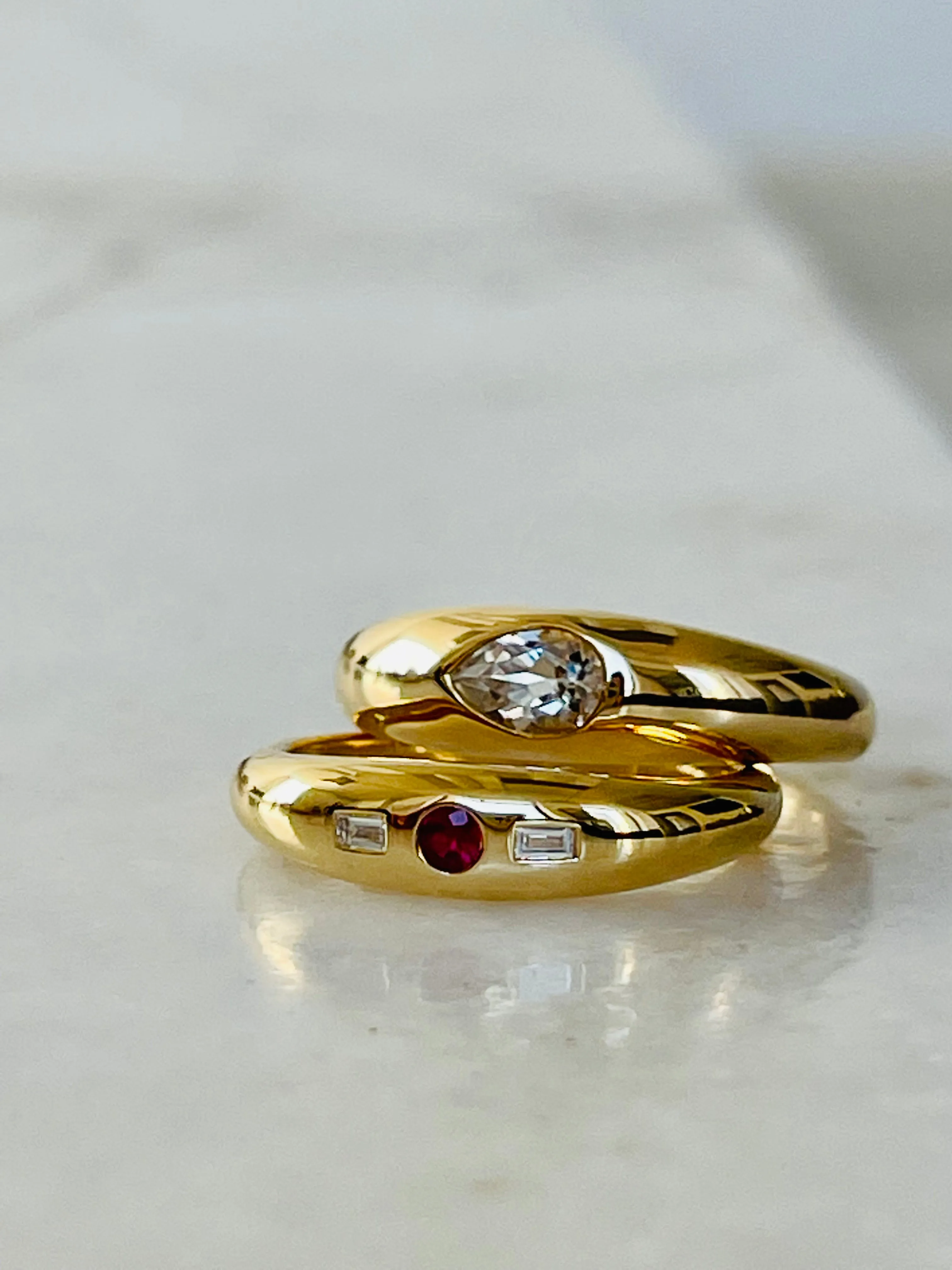ROME STACKING RING -RUBY