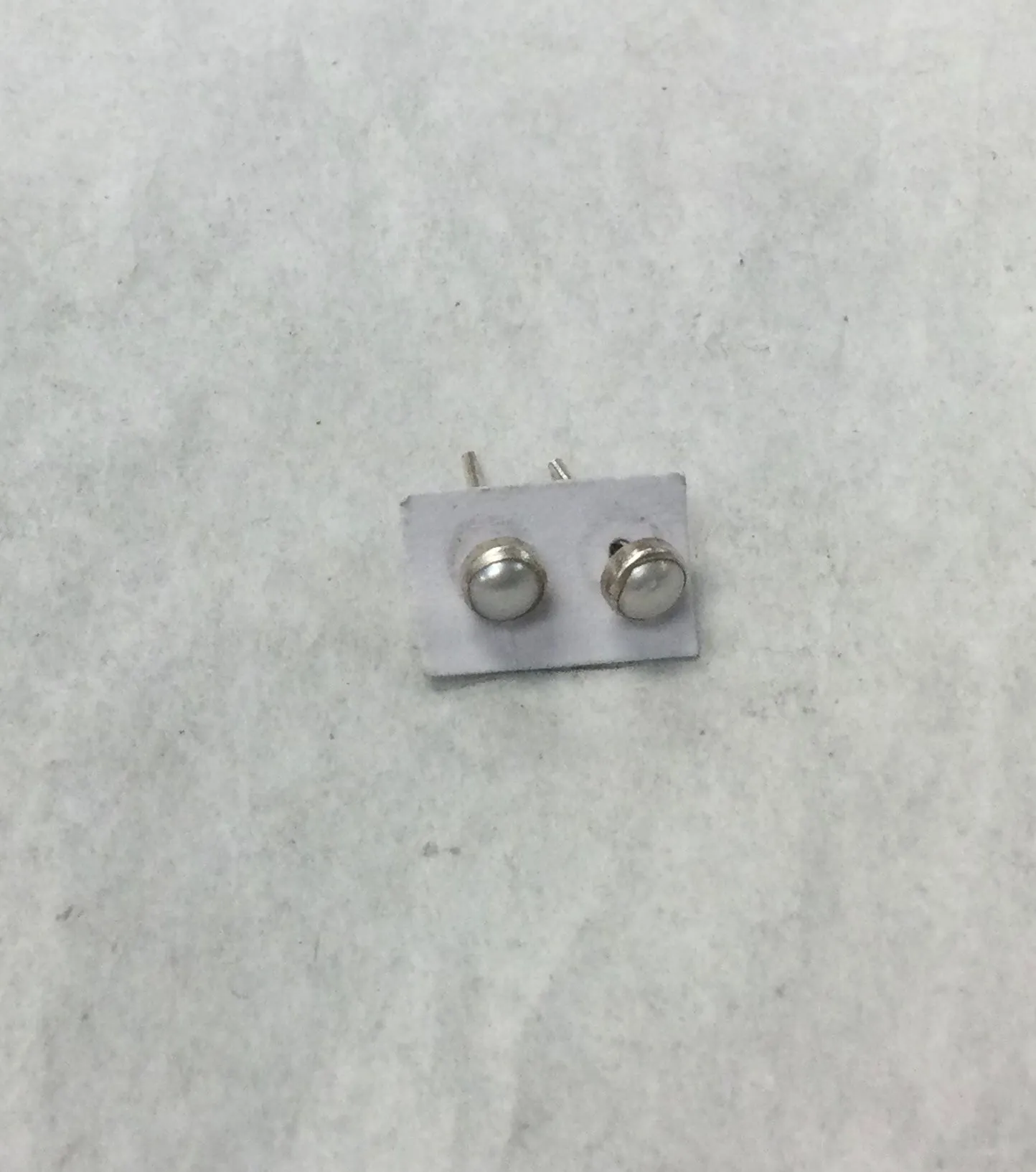 Round Stud Earring