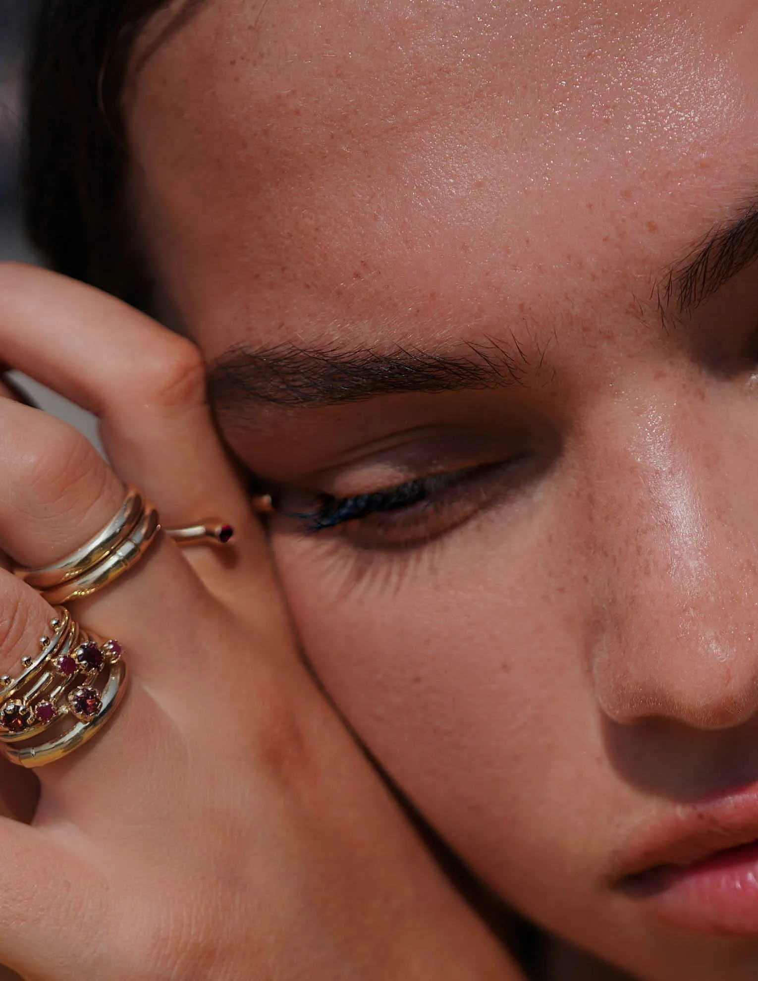 Siamese Rhodolite ring <br>Solid gold