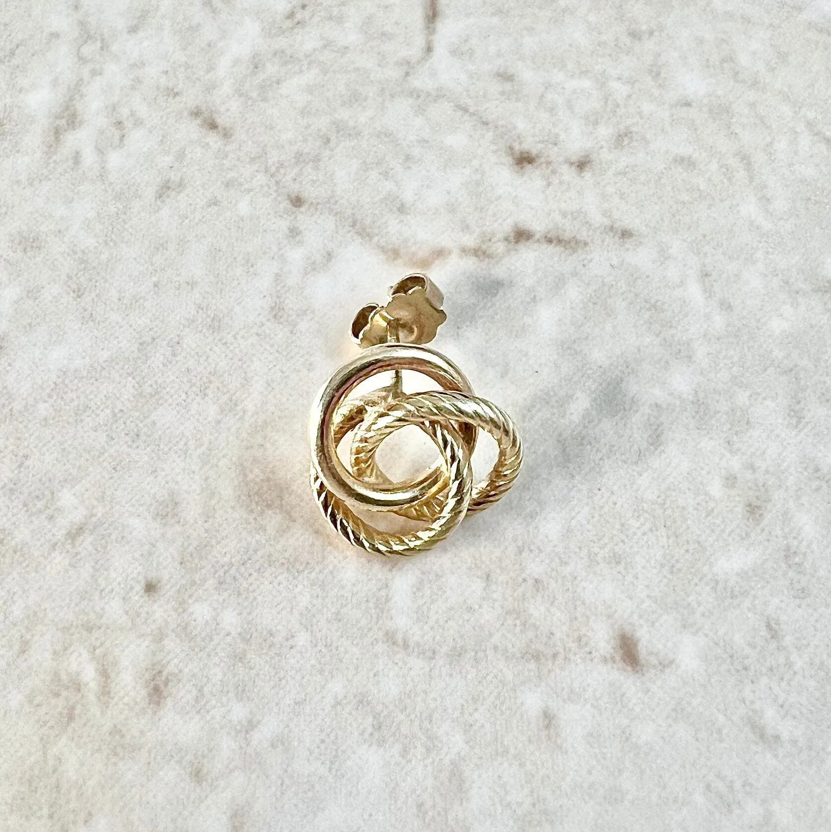 Single Vintage 14 Karat Yellow Gold Love Knot Stud Earring