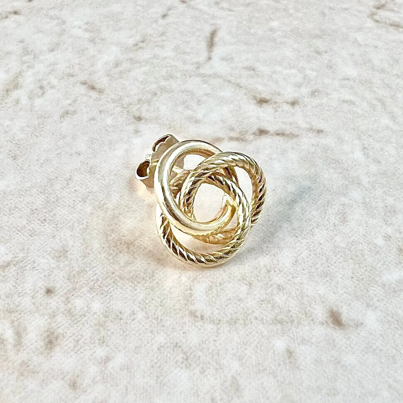 Single Vintage 14 Karat Yellow Gold Love Knot Stud Earring