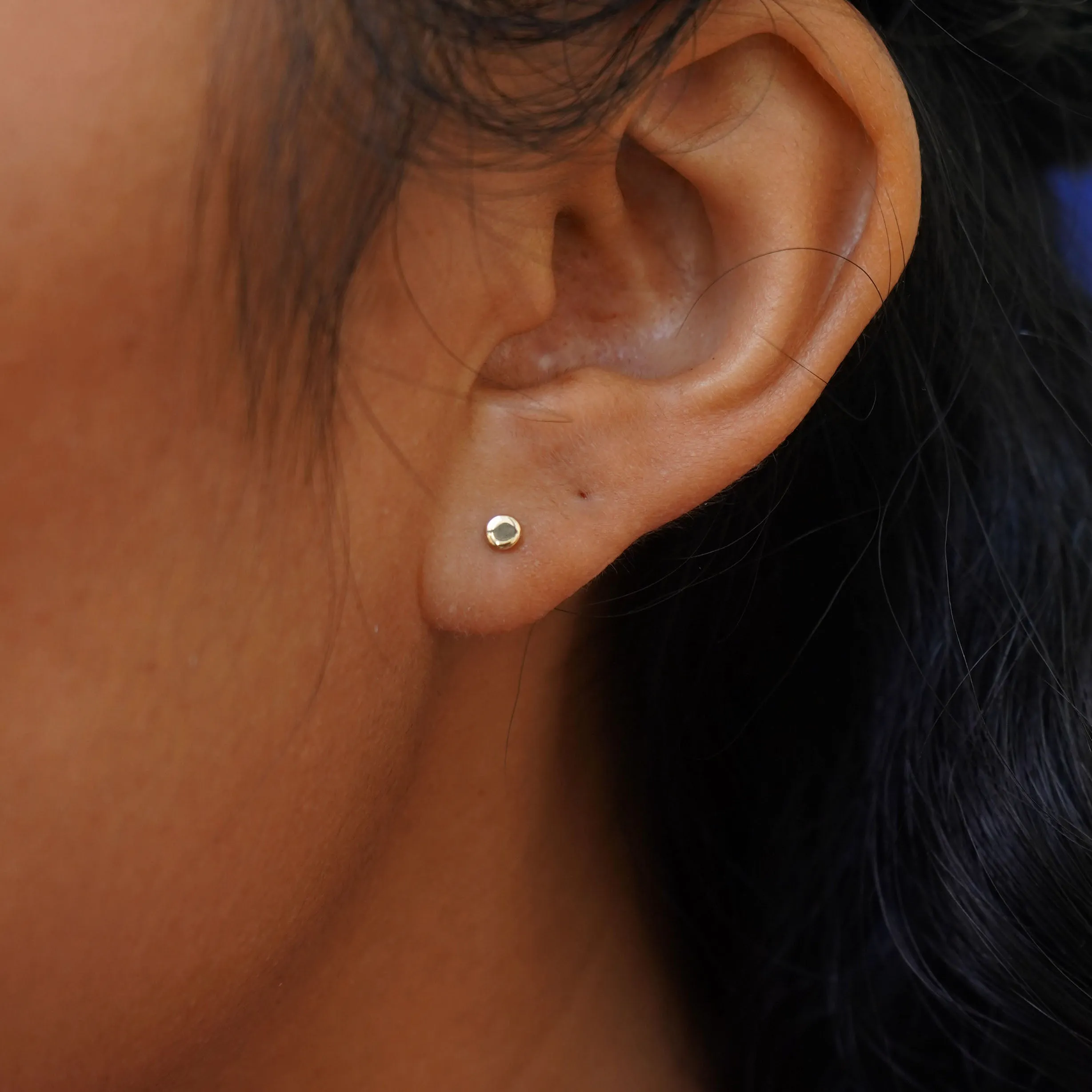 Small Circle Flatback Piercing