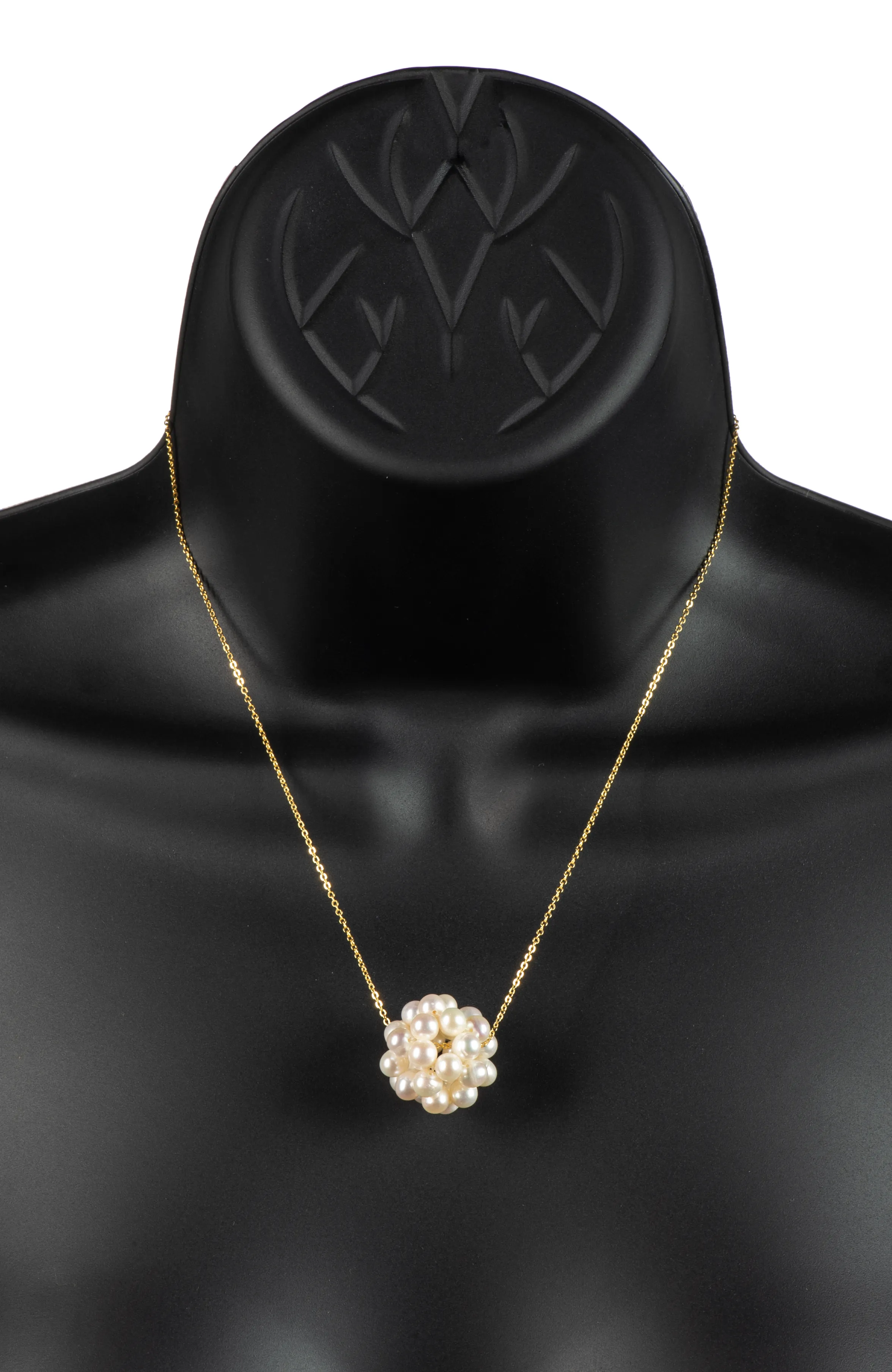 Snowball cluster pearl necklace