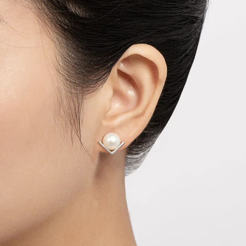 V-Shaped Geniune Freshwater Pearl Stud Earrings