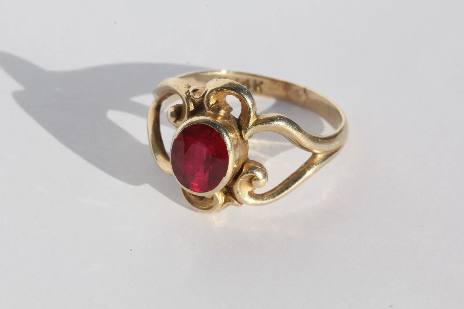 Vintage 14K Gold & Ruby Rocco Scroll Ring