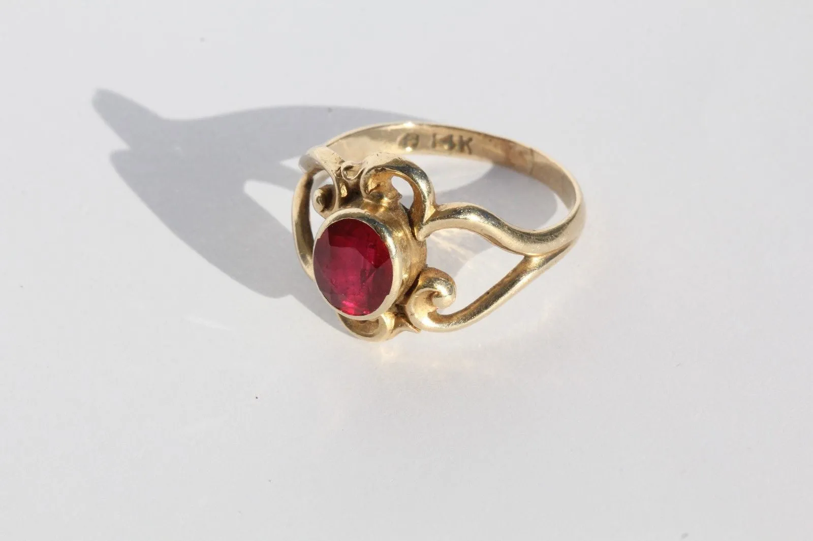 Vintage 14K Gold & Ruby Rocco Scroll Ring