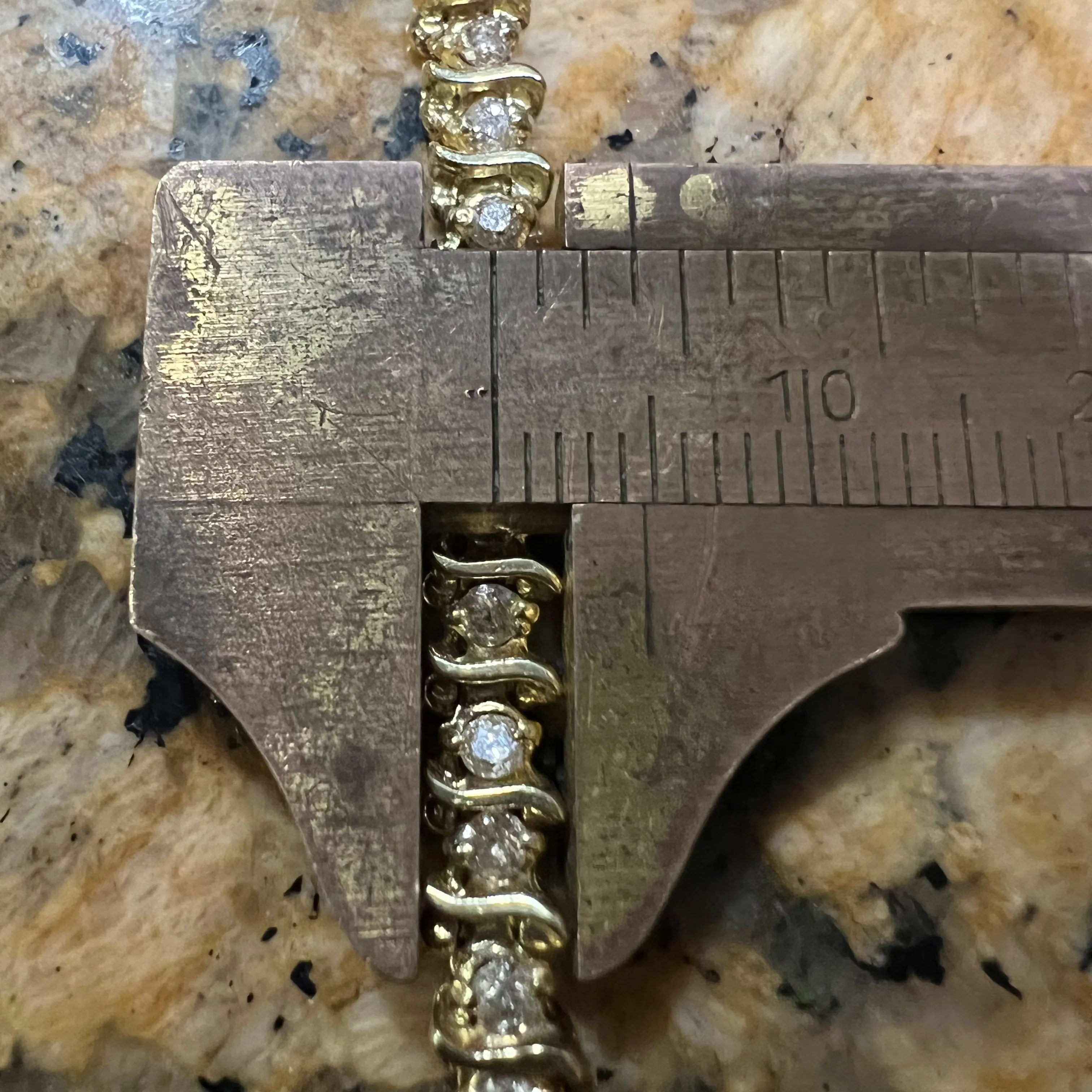Vintage 14k Yellow Gold 2.0CTW Natural Diamond S-Link Tennis Bracelet (7”)