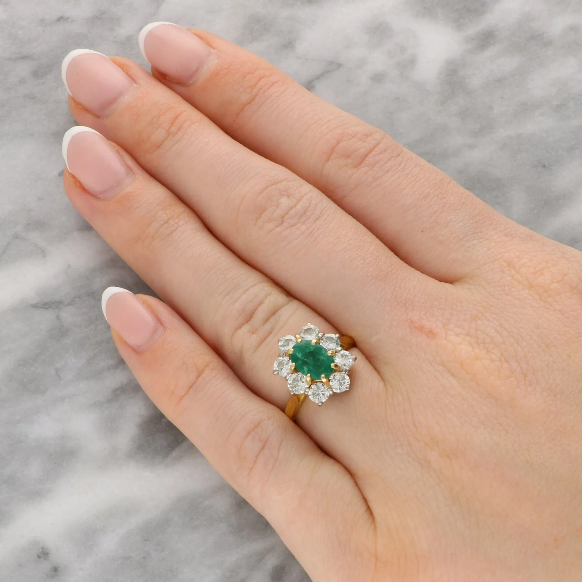 Vintage 1980'S Oval Emerald and Diamond Cluster Ring