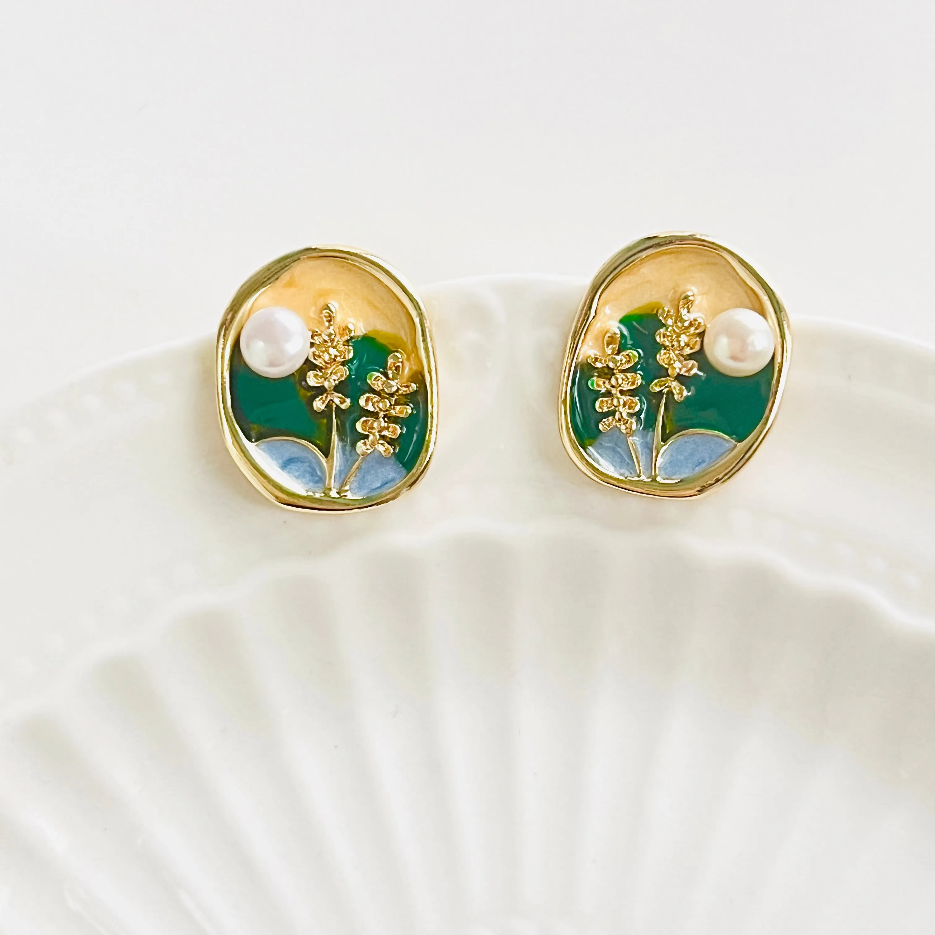 Wheat Pearl Stud Earrings