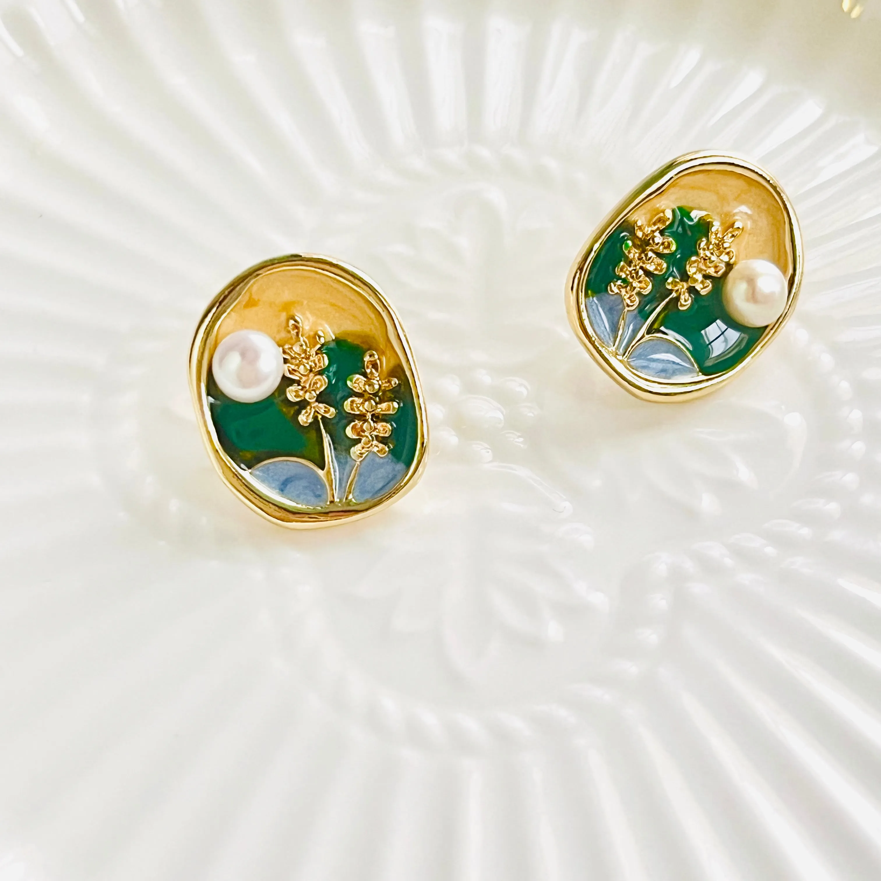Wheat Pearl Stud Earrings