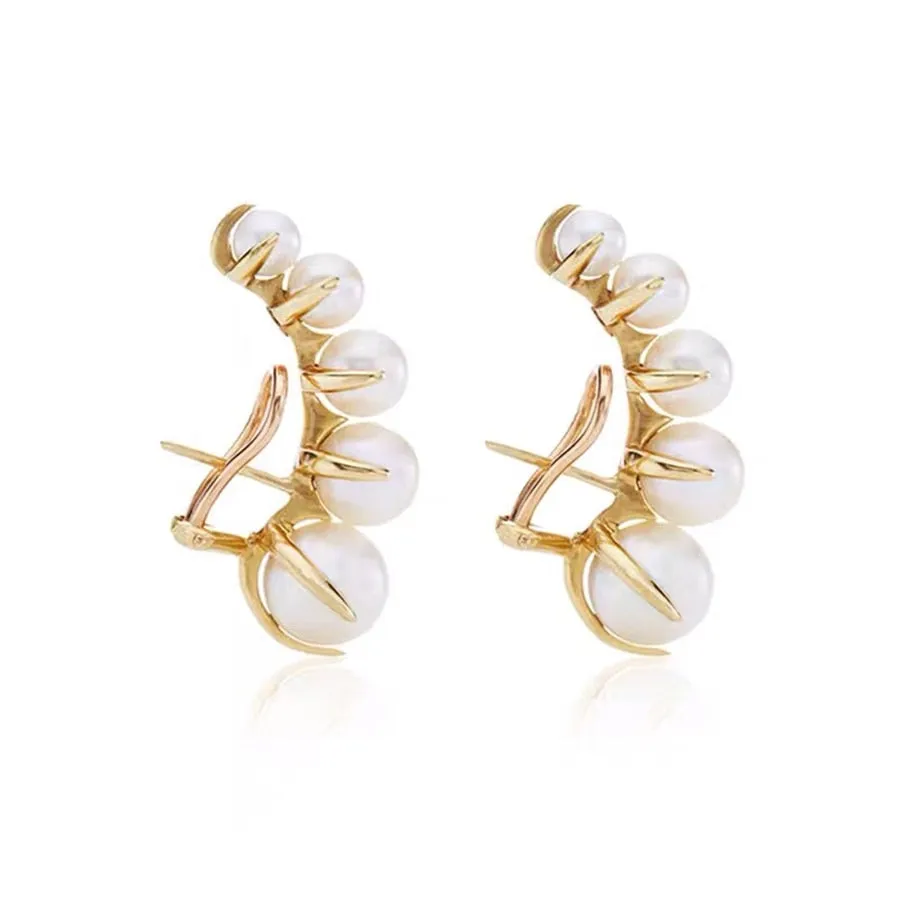 Yves Pearl Earrings